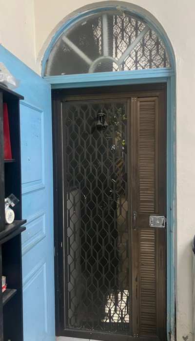 台中舊鐵門更換, 台中住家大門更換, 台中大門更換, 台中子母門更換, 台中玄關門更換, 台中不銹鋼門, 台中鐵門, 台中鋁門, 台中鍛造鐵門, 台中防火門, 台中電動鐵門, 台中鐵件製作, 台中造型門