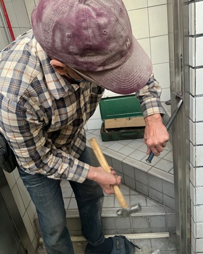 台中不銹鋼門, 台中鐵門, 台中鋁門, 台中鍛造鐵門, 台中防火門, 台中電動鐵門, 台中鐵件製作, 台中造型門