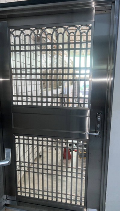 台中鐵工師傅, 台中不鏽鋼防盜門安裝, 台中不銹鋼鐵門安裝, 台中白鐵門安裝, 台中防盜門安裝