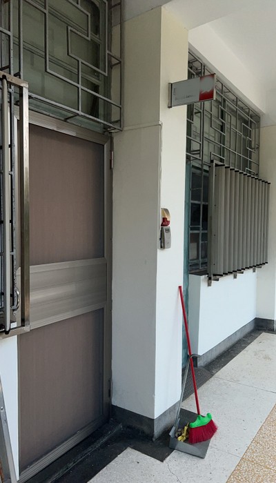 台中訂做紗窗門, 台中鋁門窗更換, 台中百葉窗, 台中隔音窗, 台中防盜窗, 台中鐵窗